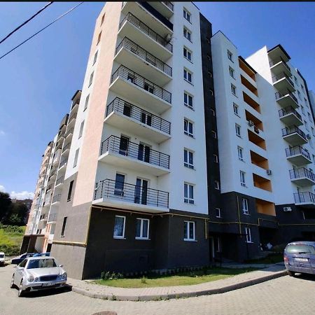 Oazis Apartments Czerniowce Zewnętrze zdjęcie