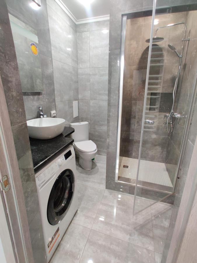 Oazis Apartments Czerniowce Zewnętrze zdjęcie