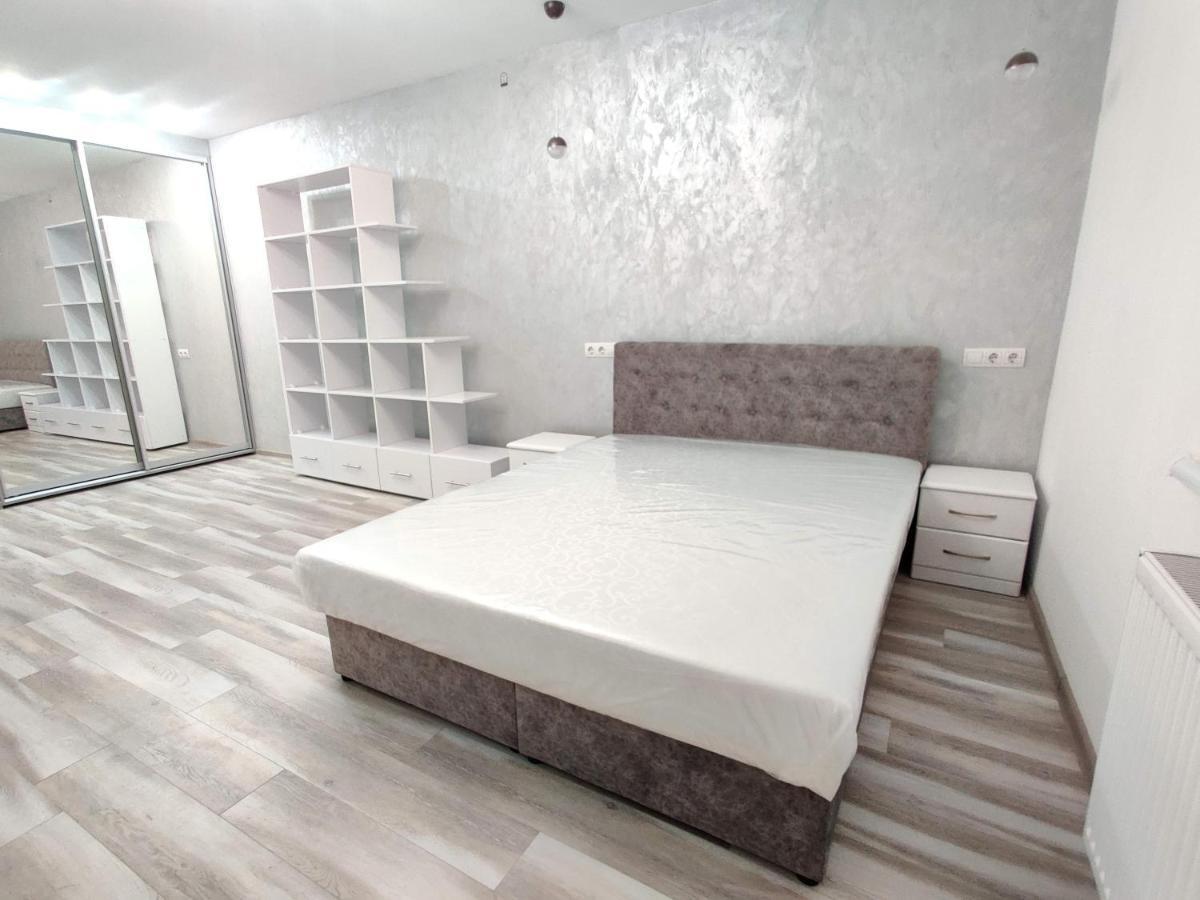 Oazis Apartments Czerniowce Zewnętrze zdjęcie